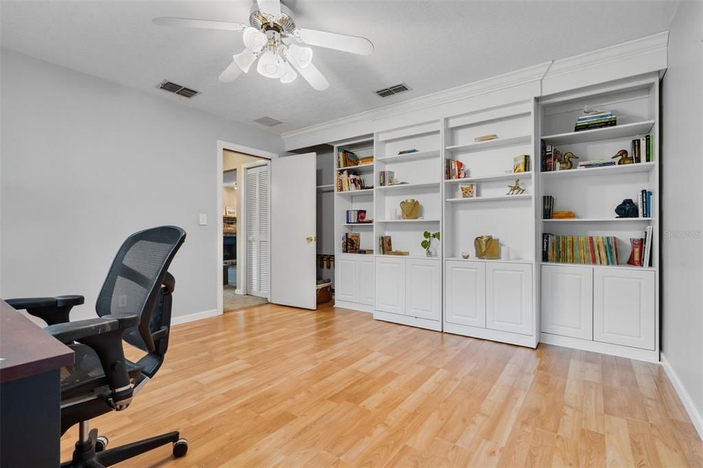 En Venta: $724,900 (3 camas, 2 baños, 2790 Pies cuadrados)