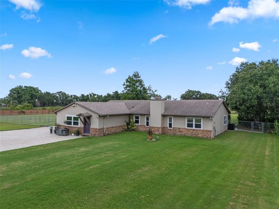 En Venta: $724,900 (3 camas, 2 baños, 2790 Pies cuadrados)