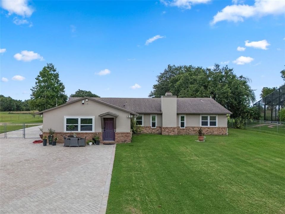 En Venta: $724,900 (3 camas, 2 baños, 2790 Pies cuadrados)