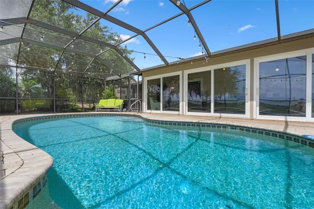 En Venta: $724,900 (3 camas, 2 baños, 2790 Pies cuadrados)