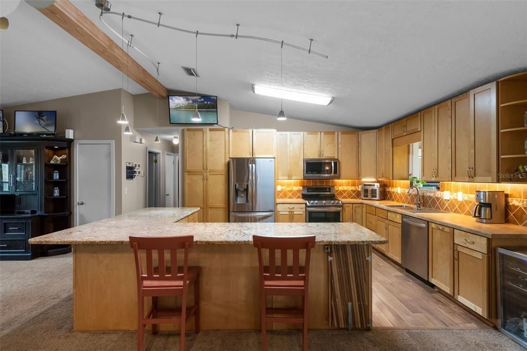 En Venta: $724,900 (3 camas, 2 baños, 2790 Pies cuadrados)