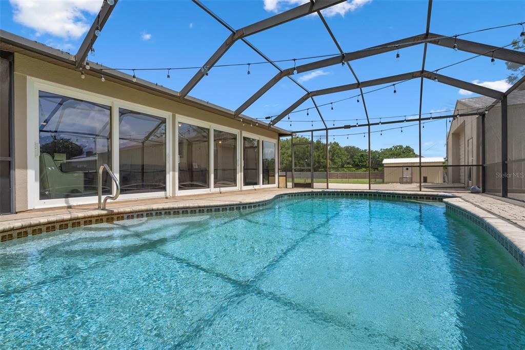 En Venta: $724,900 (3 camas, 2 baños, 2790 Pies cuadrados)