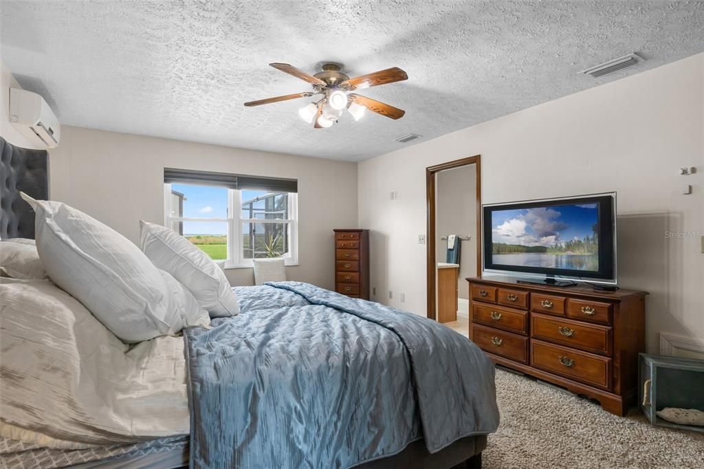 En Venta: $724,900 (3 camas, 2 baños, 2790 Pies cuadrados)