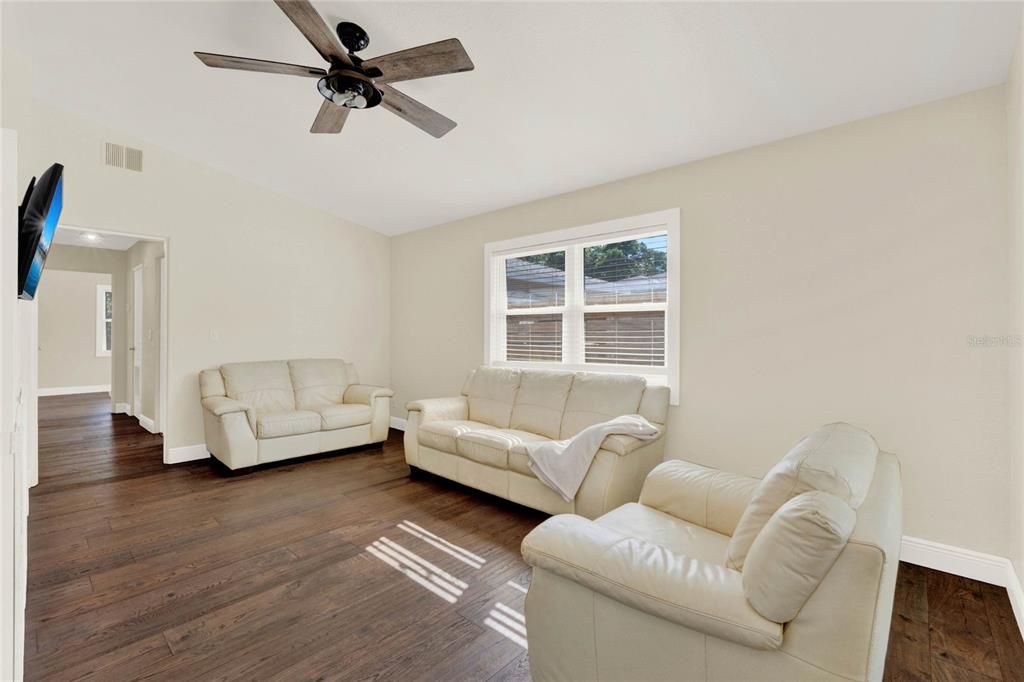 En Renta: $2,100 (3 camas, 1 baños, 966 Pies cuadrados)