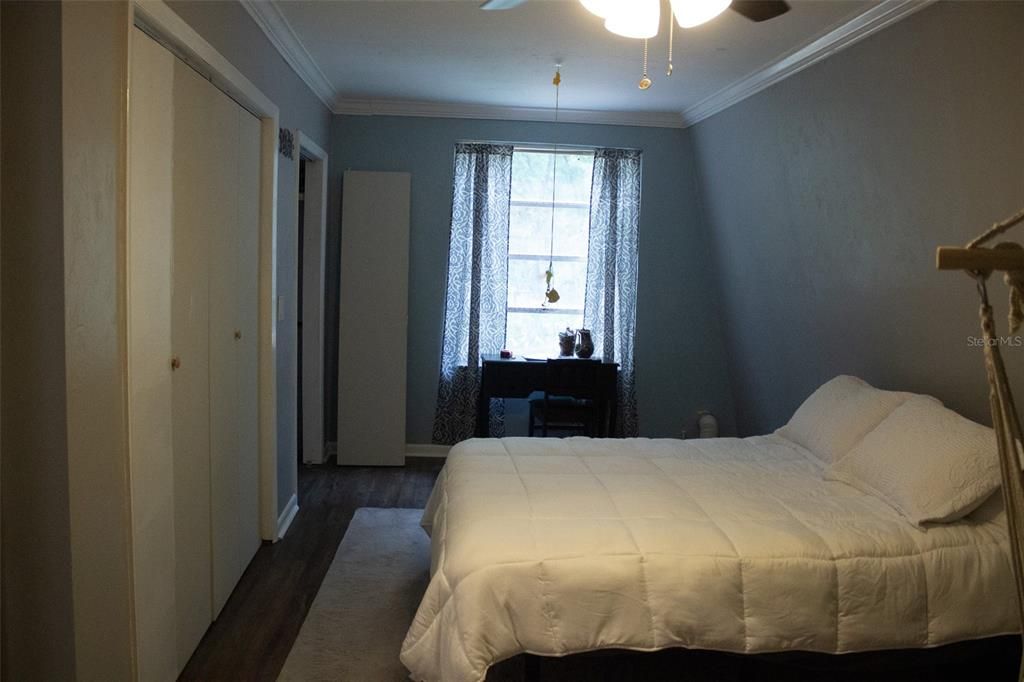 For Sale: $459,900 (3 beds, 2 baths, 1890 Square Feet)