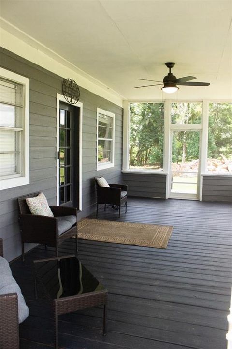 For Sale: $459,900 (3 beds, 2 baths, 1890 Square Feet)