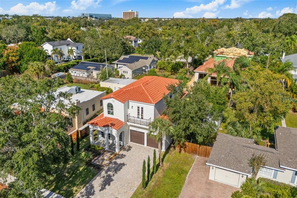 En Venta: $1,589,904 (5 camas, 4 baños, 2895 Pies cuadrados)