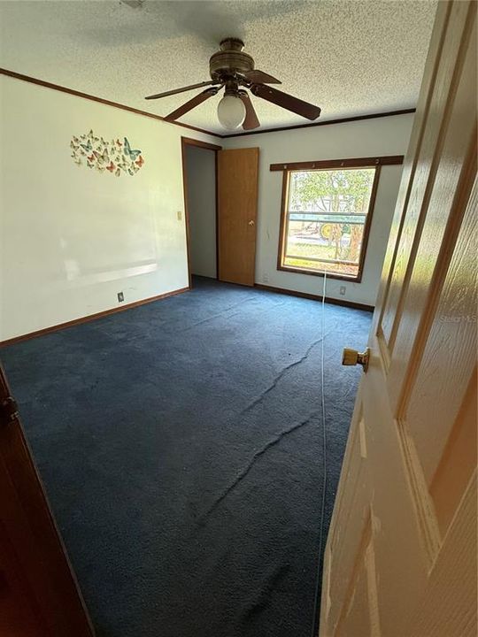 На продажу: $399,000 (3 спален, 2 ванн, 12832 Квадратных фут)