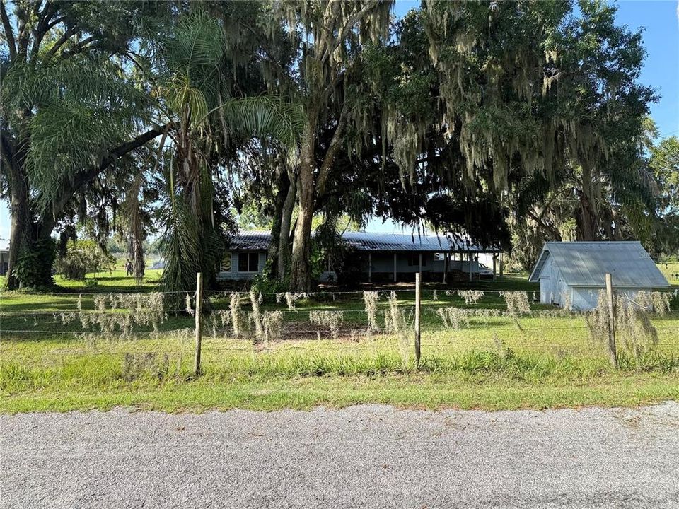 На продажу: $399,000 (3 спален, 2 ванн, 12832 Квадратных фут)