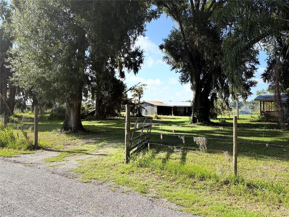 На продажу: $399,000 (3 спален, 2 ванн, 12832 Квадратных фут)