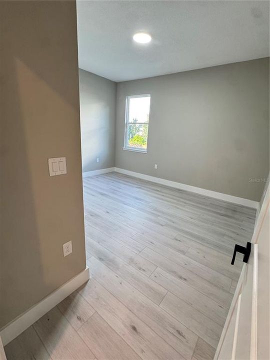 For Sale: $529,000 (4 beds, 3 baths, 1900 Square Feet)