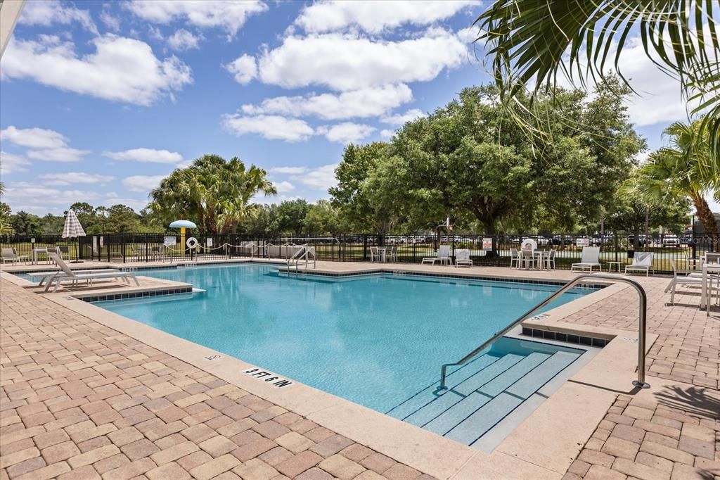 Active With Contract: $260,000 (2 beds, 2 baths, 1330 Square Feet)