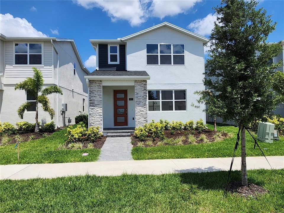 Recently Sold: $500,000 (3 beds, 3 baths, 1907 Square Feet)