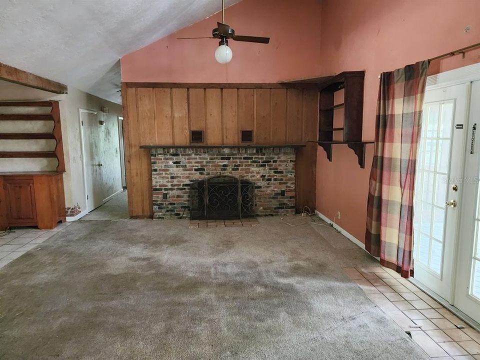 待售: $340,000 (3 贝兹, 3 浴室, 2778 平方英尺)