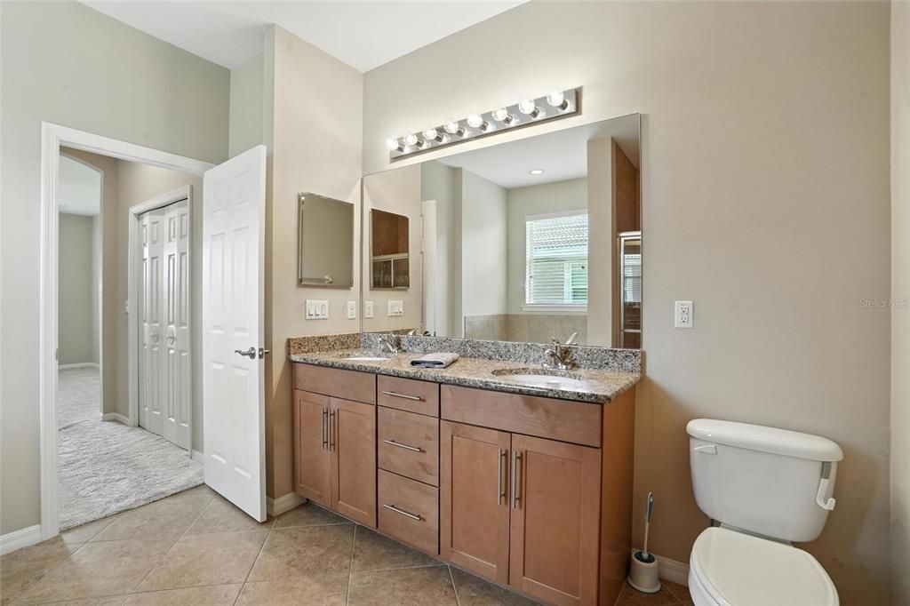 待售: $375,000 (3 贝兹, 2 浴室, 1817 平方英尺)