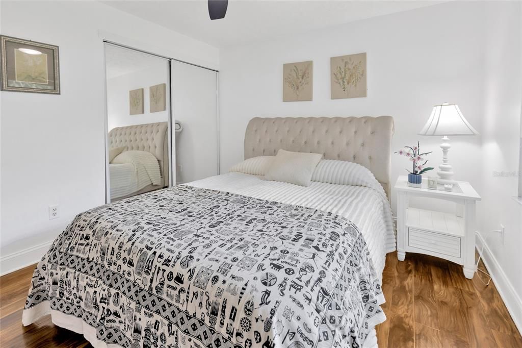 For Sale: $475,000 (3 beds, 2 baths, 1562 Square Feet)