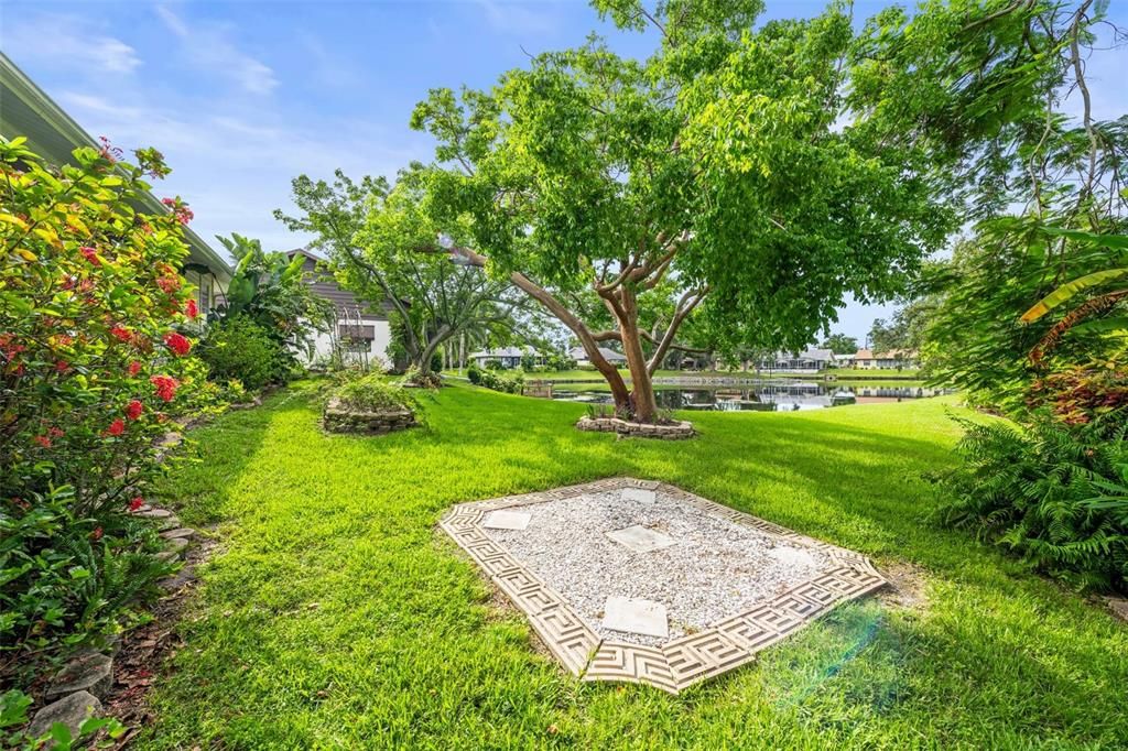 Под контрактом: $475,000 (2 спален, 2 ванн, 2315 Квадратных фут)