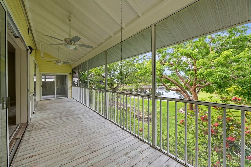 Под контрактом: $475,000 (2 спален, 2 ванн, 2315 Квадратных фут)