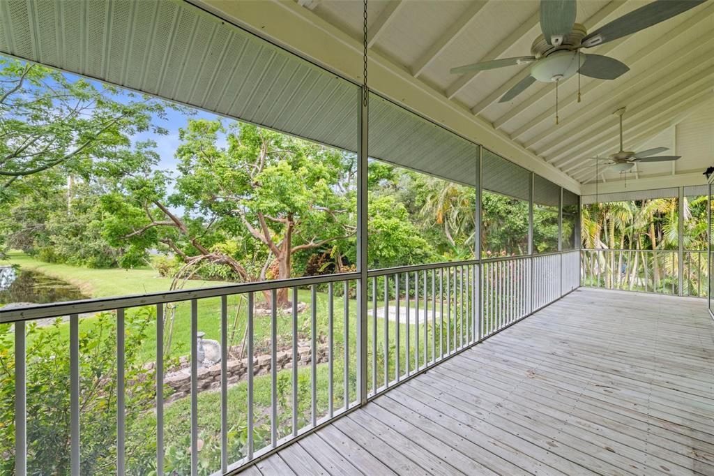 Под контрактом: $475,000 (2 спален, 2 ванн, 2315 Квадратных фут)