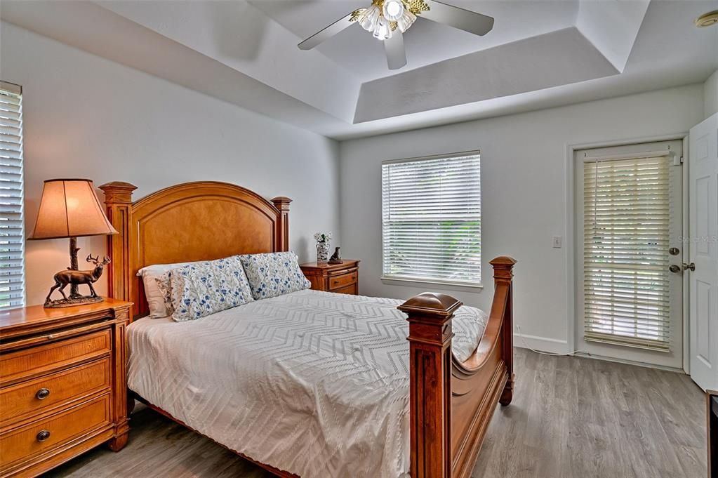 待售: $425,000 (3 贝兹, 2 浴室, 1630 平方英尺)