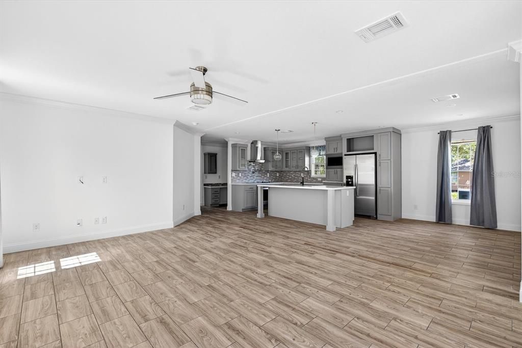 На продажу: $277,500 (3 спален, 2 ванн, 1493 Квадратных фут)