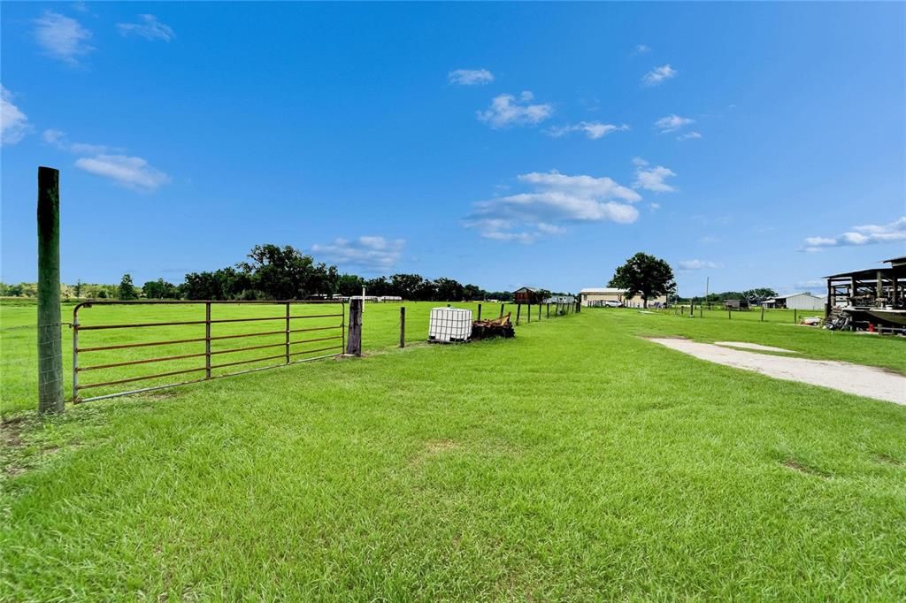 待售: $960,000 (3 贝兹, 2 浴室, 1512 平方英尺)