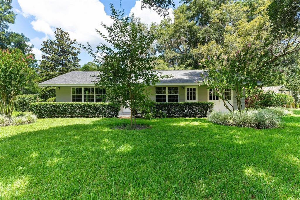 For Sale: $799,900 (4 beds, 3 baths, 4986 Square Feet)