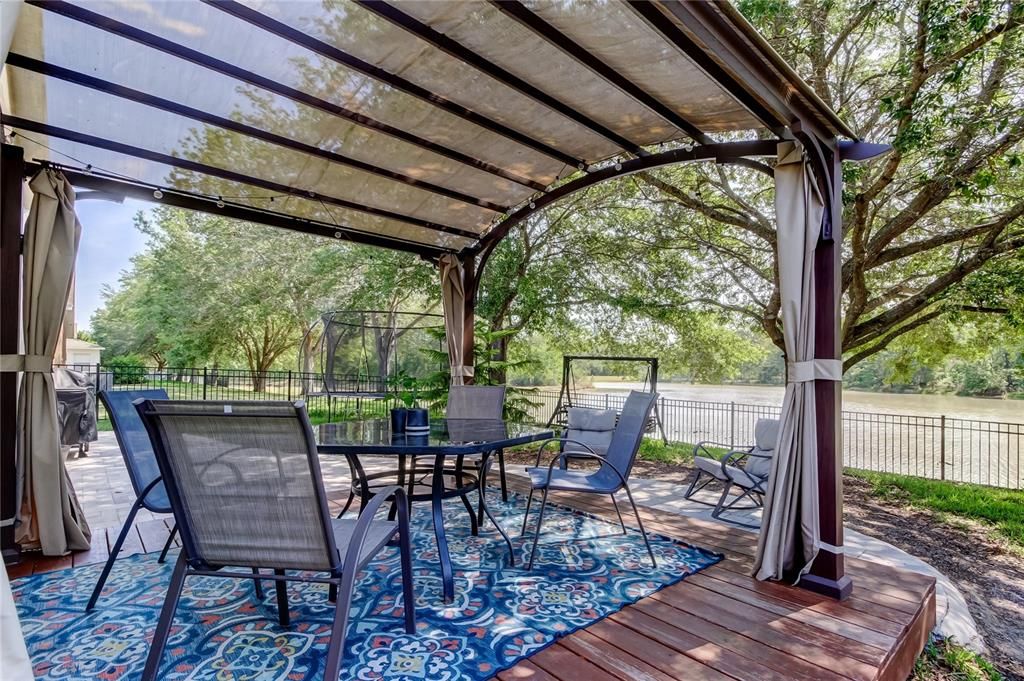 For Sale: $399,900 (4 beds, 3 baths, 1780 Square Feet)