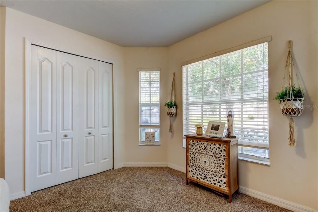 For Sale: $399,900 (4 beds, 3 baths, 1780 Square Feet)