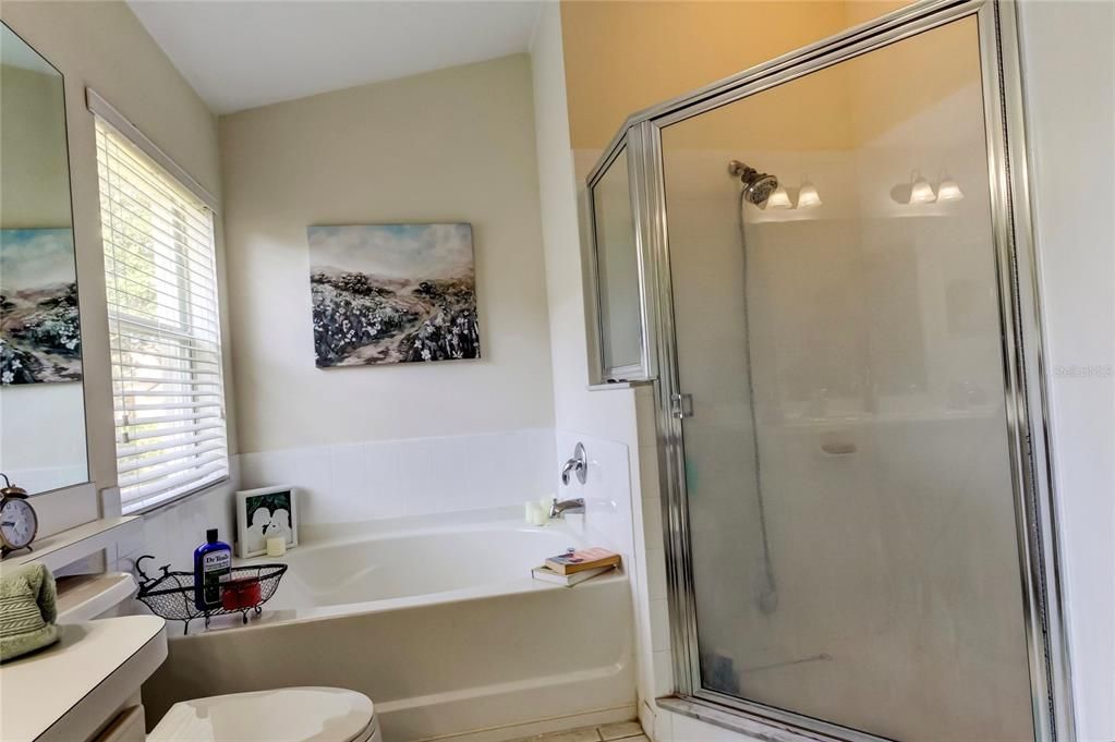 For Sale: $399,900 (4 beds, 3 baths, 1780 Square Feet)