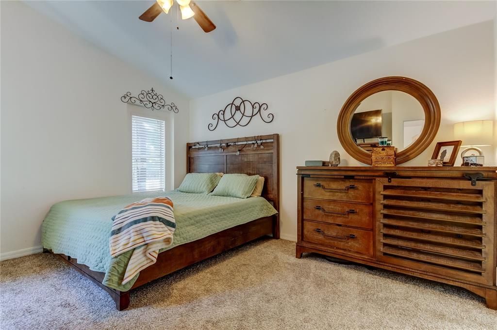 For Sale: $399,900 (4 beds, 3 baths, 1780 Square Feet)