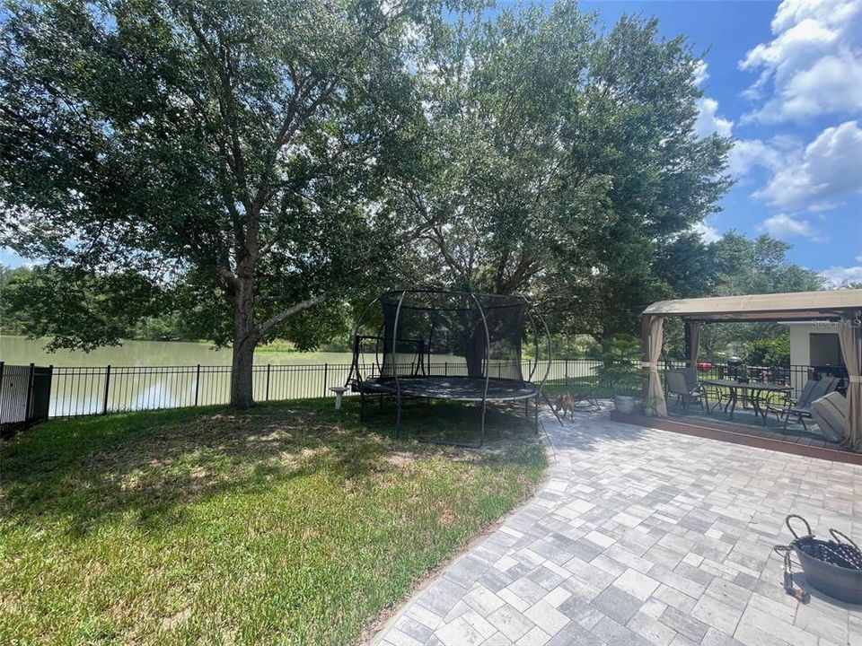 For Sale: $399,900 (4 beds, 3 baths, 1780 Square Feet)