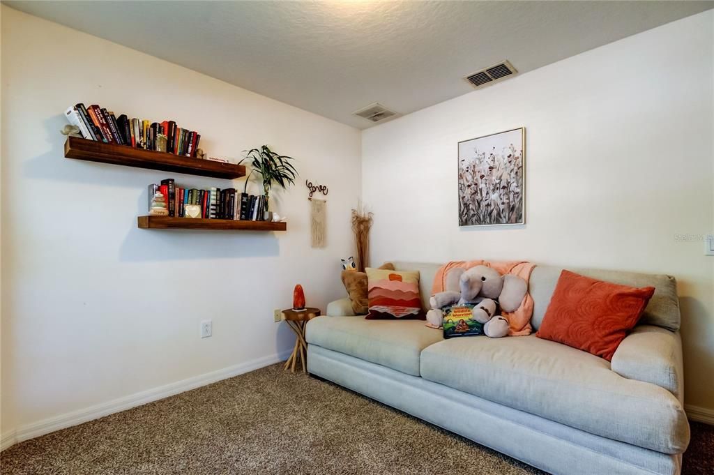 For Sale: $399,900 (4 beds, 3 baths, 1780 Square Feet)