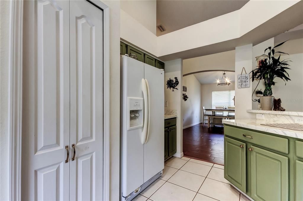 For Sale: $399,900 (4 beds, 3 baths, 1780 Square Feet)