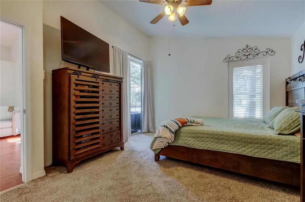 For Sale: $399,900 (4 beds, 3 baths, 1780 Square Feet)