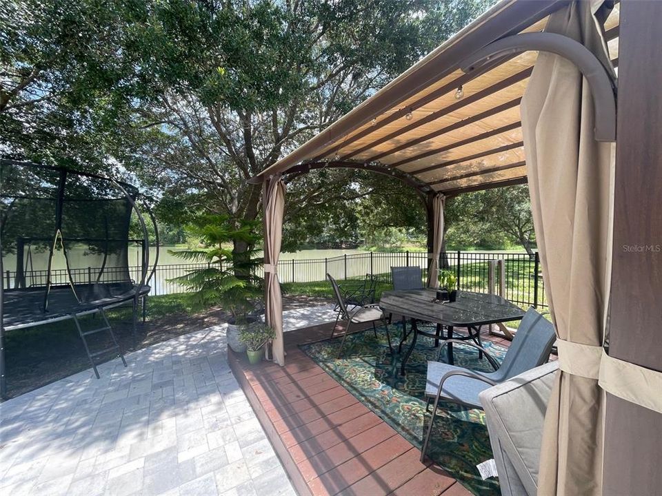 For Sale: $399,900 (4 beds, 3 baths, 1780 Square Feet)