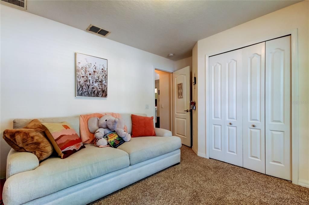 For Sale: $399,900 (4 beds, 3 baths, 1780 Square Feet)