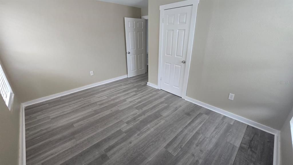 待售: $219,900 (4 贝兹, 2 浴室, 1276 平方英尺)