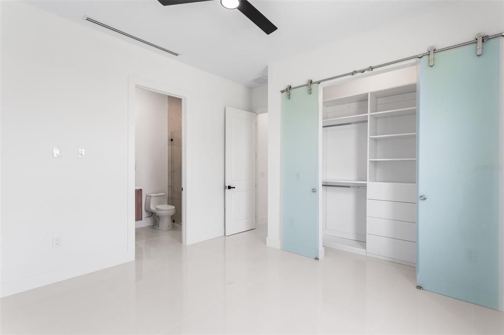 2nd Master Suite