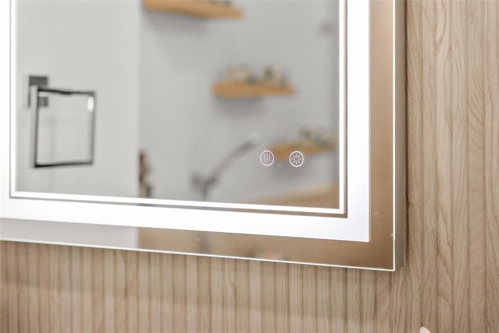 For Sale: $3,000,000 (3 beds, 2 baths, 2315 Square Feet)