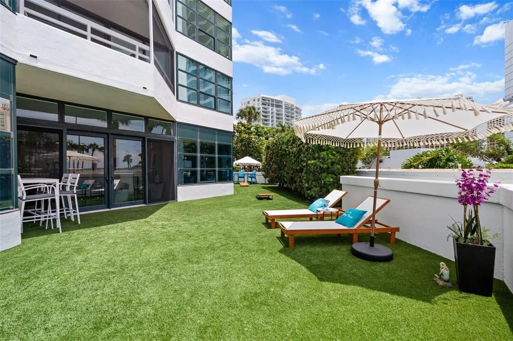 For Sale: $3,000,000 (3 beds, 2 baths, 2315 Square Feet)