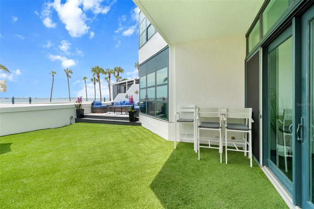 For Sale: $3,000,000 (3 beds, 2 baths, 2315 Square Feet)