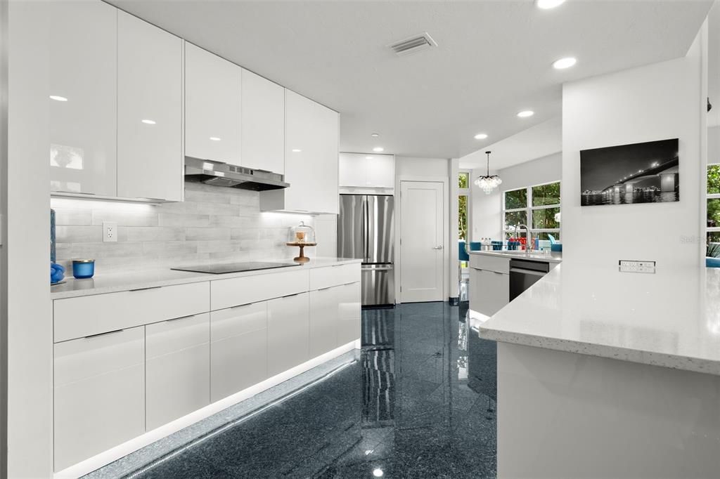 For Sale: $3,000,000 (3 beds, 2 baths, 2315 Square Feet)