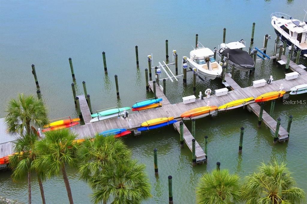 For Sale: $3,000,000 (3 beds, 2 baths, 2315 Square Feet)