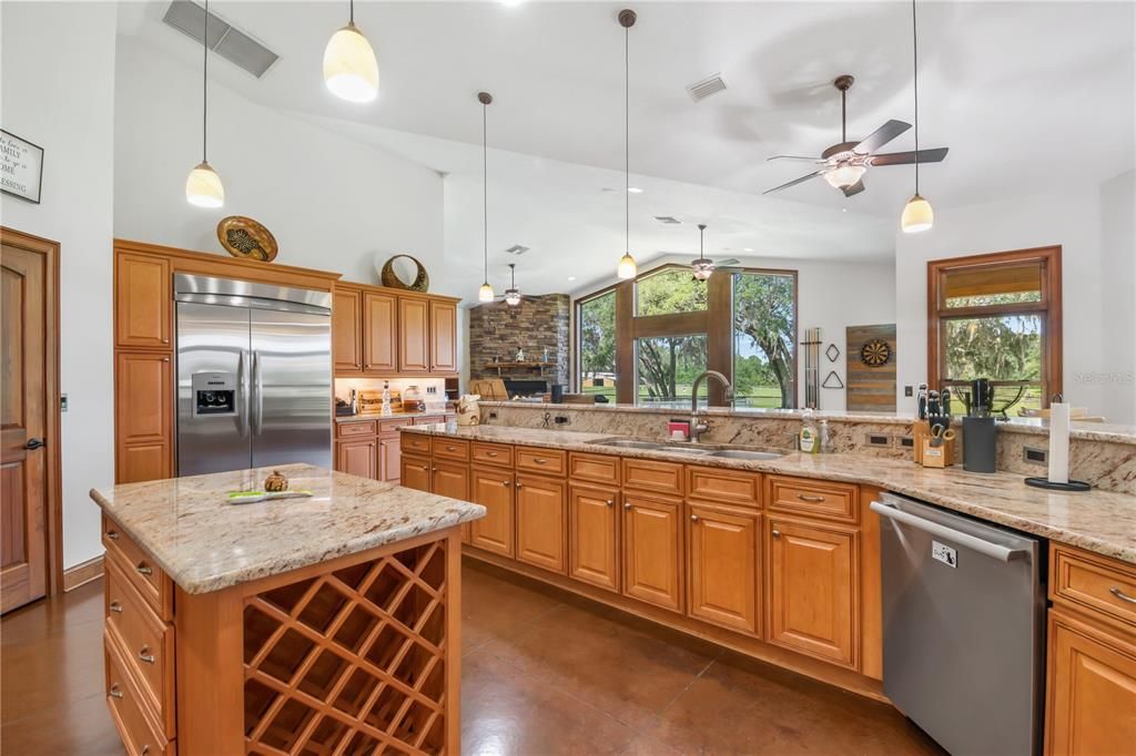 待售: $2,900,000 (4 贝兹, 3 浴室, 5011 平方英尺)