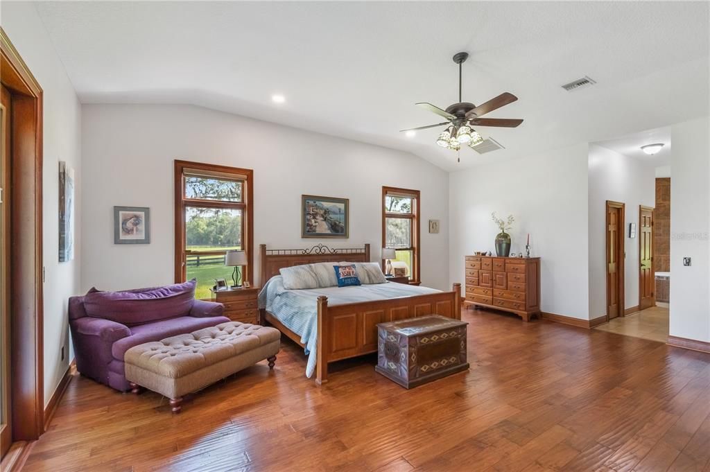 待售: $2,900,000 (4 贝兹, 3 浴室, 5011 平方英尺)