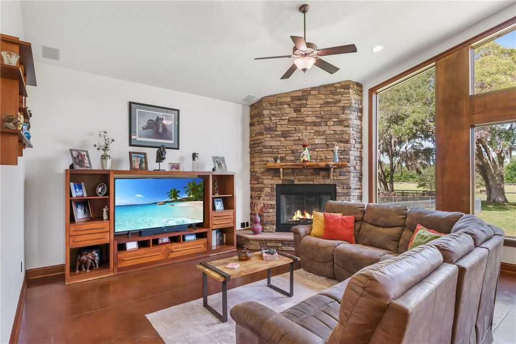 待售: $2,900,000 (4 贝兹, 3 浴室, 5011 平方英尺)