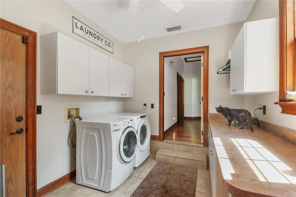 待售: $2,900,000 (4 贝兹, 3 浴室, 5011 平方英尺)