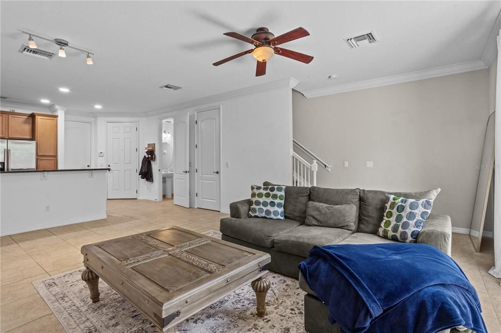 На продажу: $355,000 (3 спален, 2 ванн, 1438 Квадратных фут)