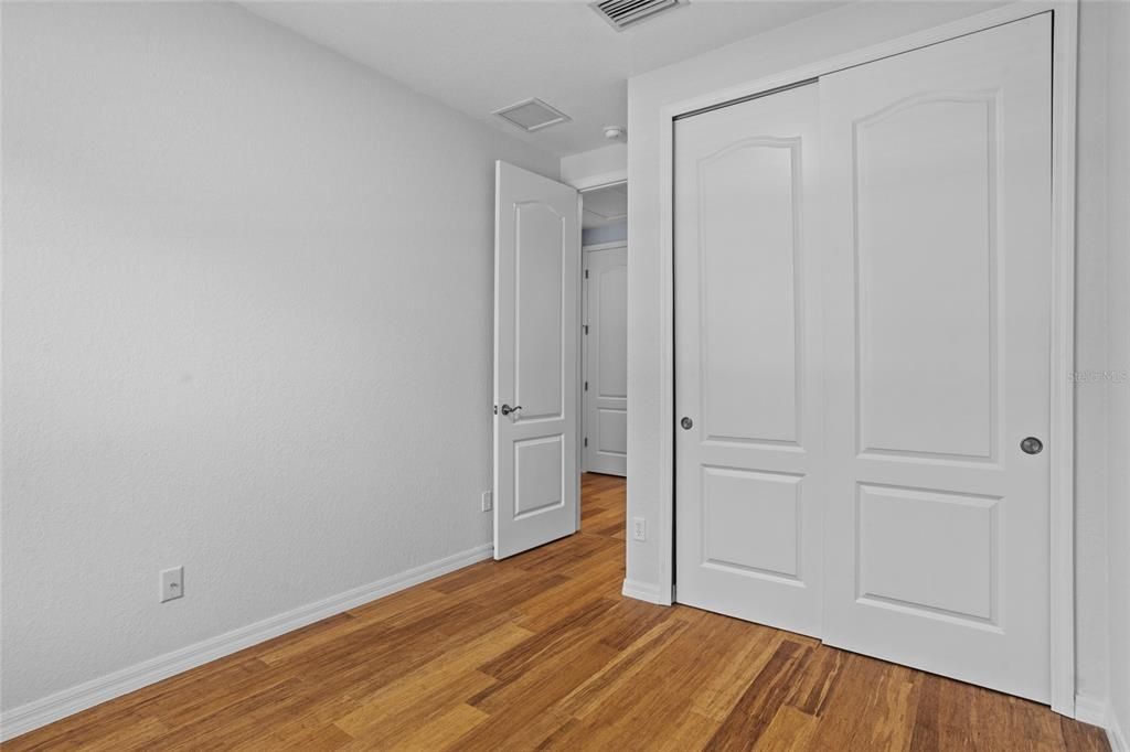 На продажу: $355,000 (3 спален, 2 ванн, 1438 Квадратных фут)